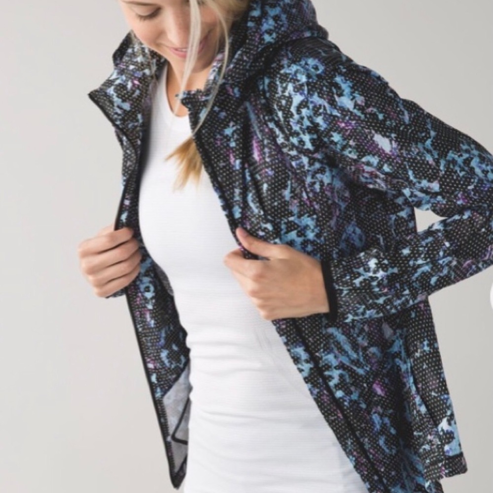 Lululemon Back Pack It Jacket in Multi Floral (6)